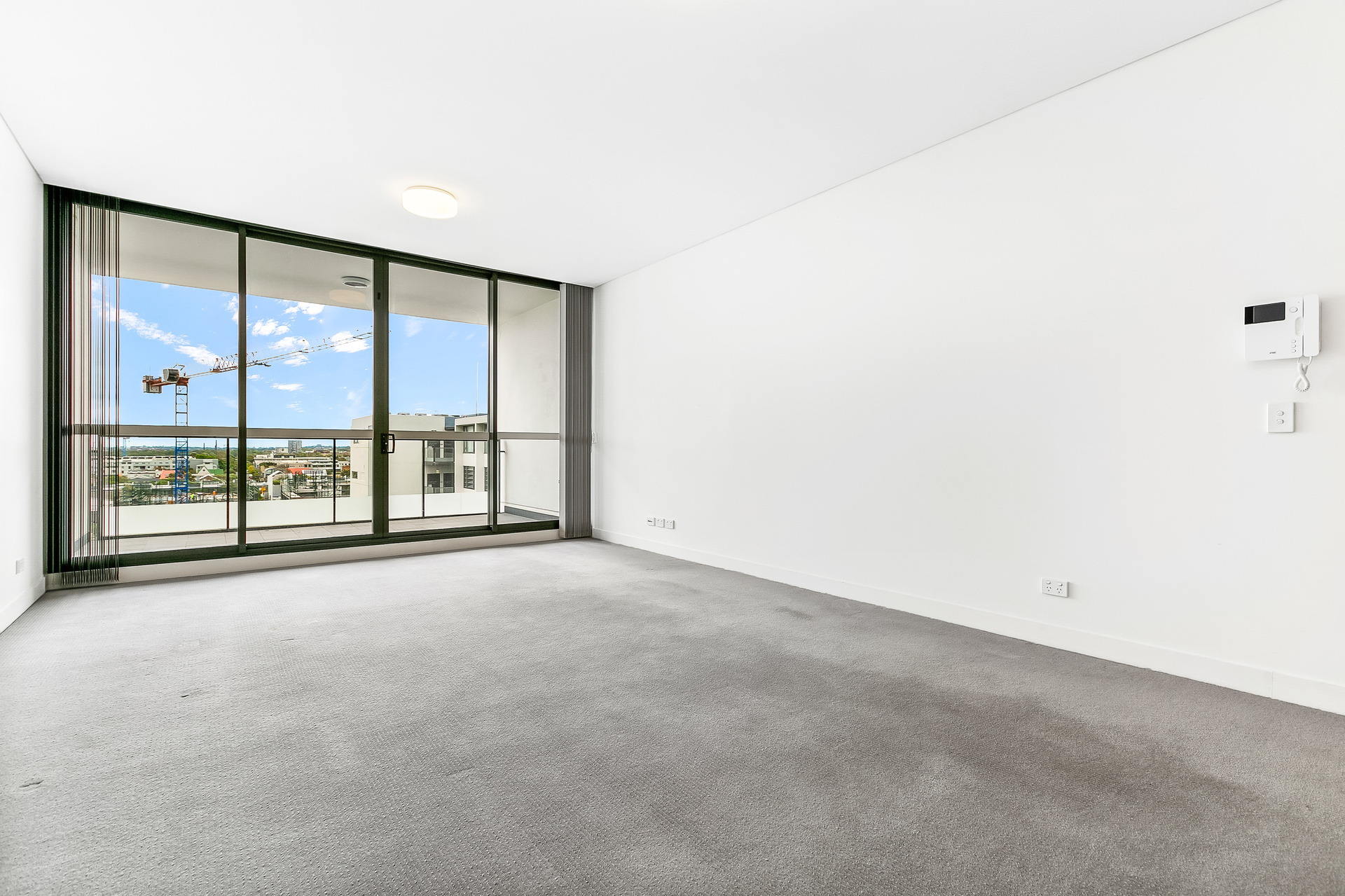 Apartment For Lease 507/28 Rothschilds Avenue, Rosebery