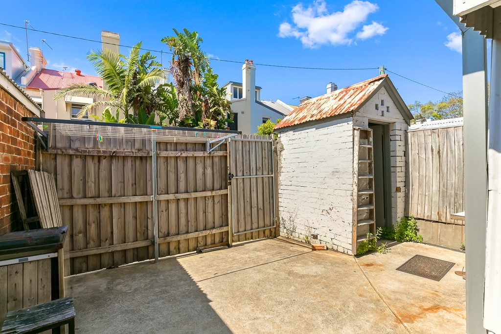 Studio Leased 2/536 Cleveland Street, Surry Hills